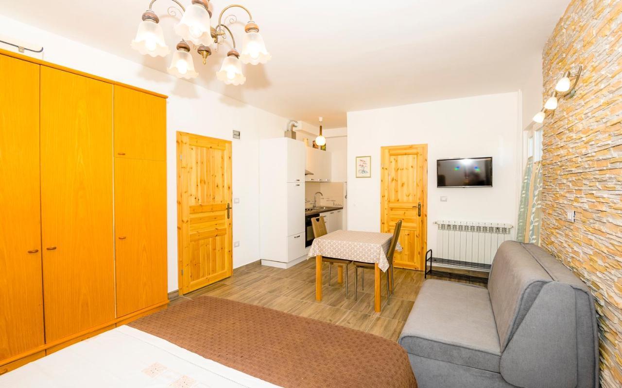 Guest House Ab Adria Home Rovinj Buitenkant foto