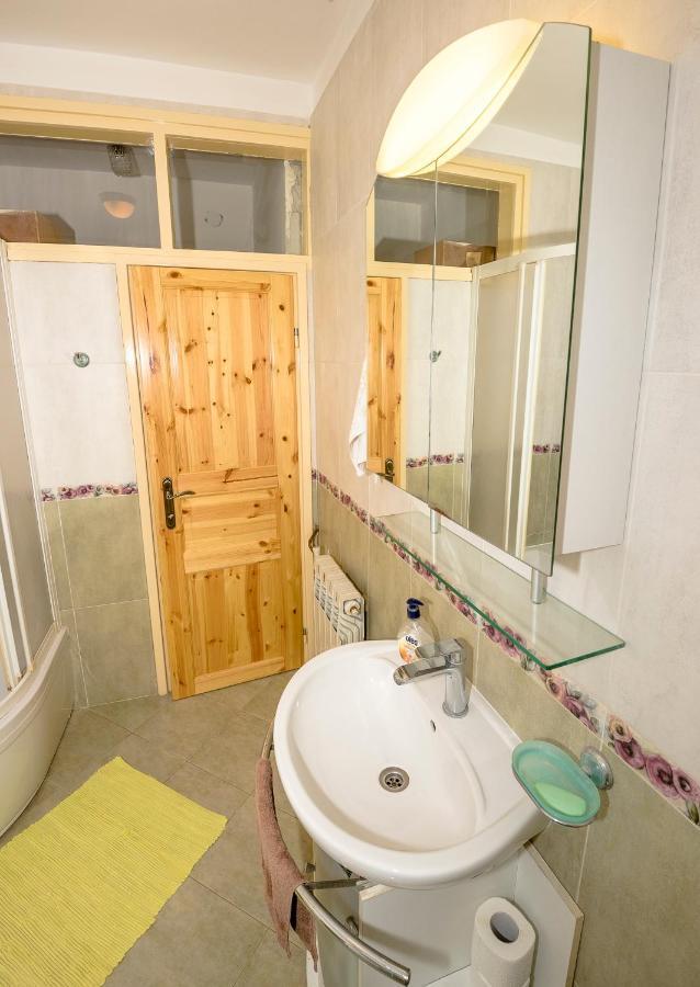 Guest House Ab Adria Home Rovinj Buitenkant foto
